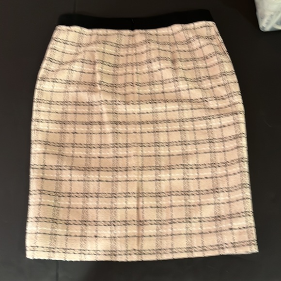Liz Claiborne Wool-like Lined Pencil Skirt in Pink/Black Plaid - Picture 5 of 7